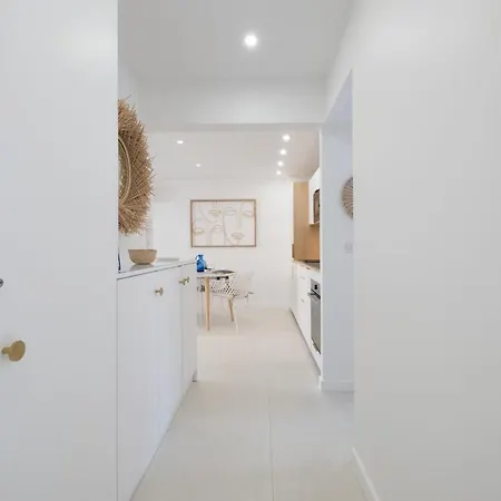 Stylish 2-br Steps From The Croisette * Cannes