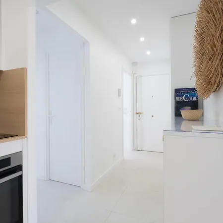 Stylish 2-br Steps From The Croisette * Cannes