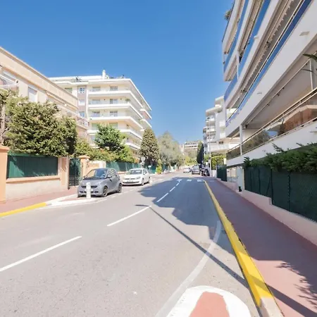 Stylish 2-br Steps From The Croisette Appartement *