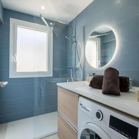 Apartment Stylish 2-br Steps From The Croisette